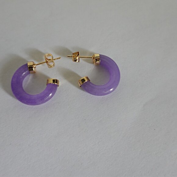 Chinese Lavender Purple Jade Hoop Gold Filled Earrings - Picture 1 of 1